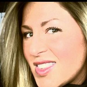 Meet your Posher, Laney